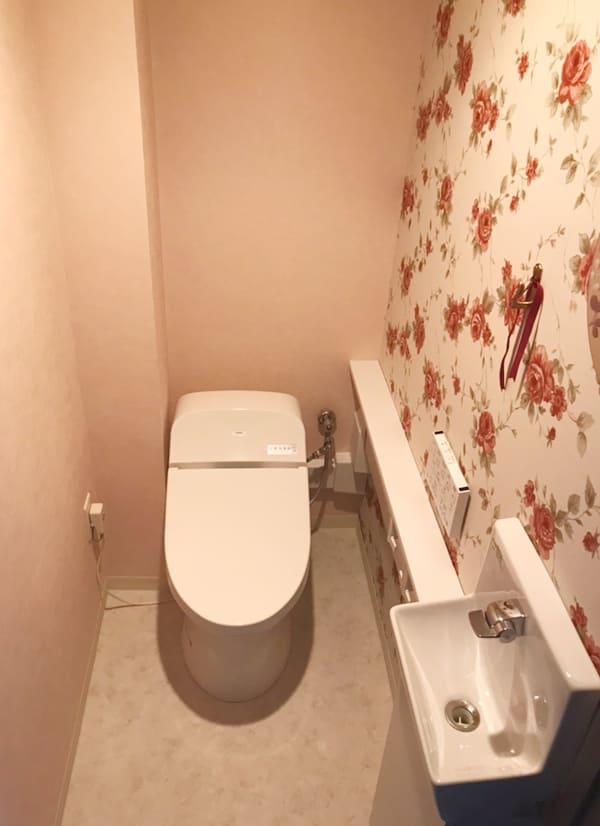 トイレの空間を広く使う為タンク内蔵トイレTOTO GGへ交換 リフォームならBXゆとりフォーム